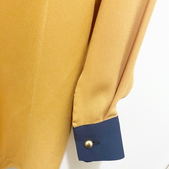C by Chelsea High Low Long Sleeve Button Blouse Metal Collar Pumpkin Navy S/M - Picture 4 of 8